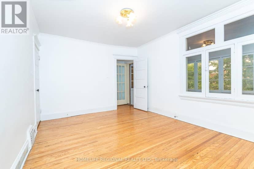 353 St Clarens Avenue — photo 11 of 40