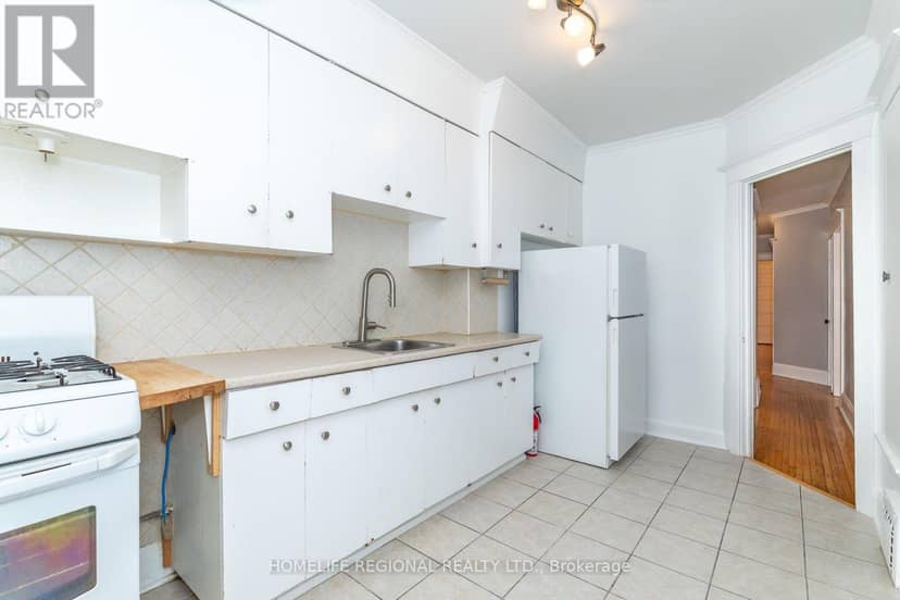 353 St Clarens Avenue, Toronto, photo 8