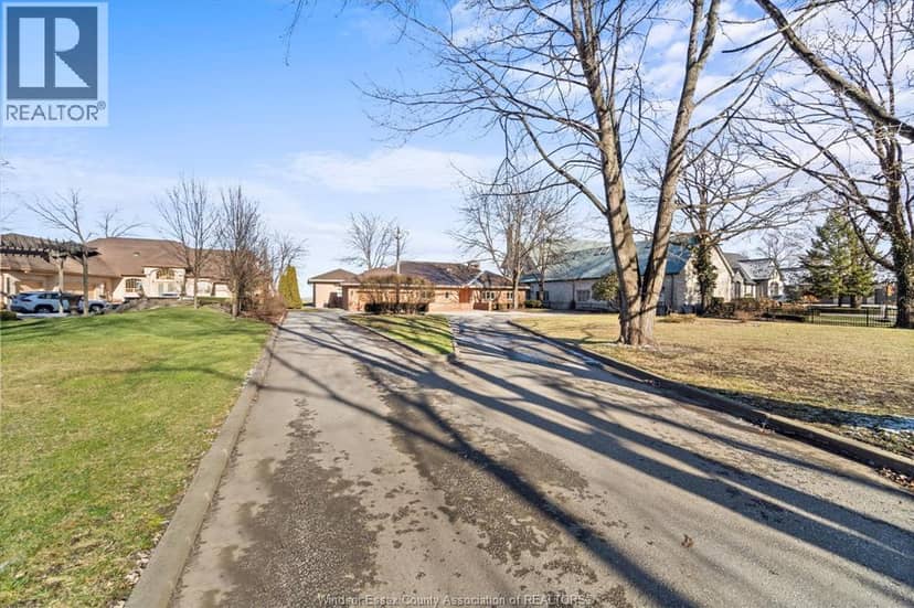 410 Russell Woods Road — photo 4 of 35