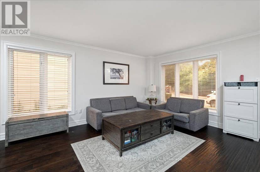 5185 Bunton Crescent — photo 4 of 23