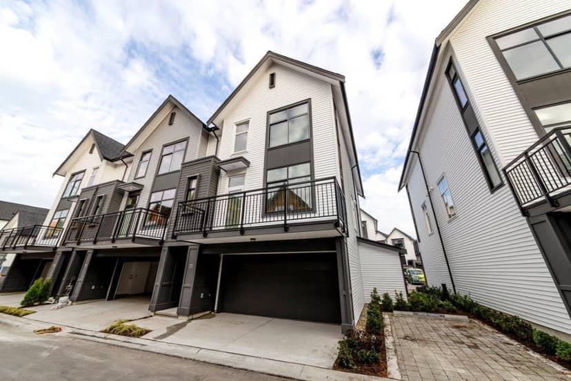 21 17555 57A AVENUE, Surrey