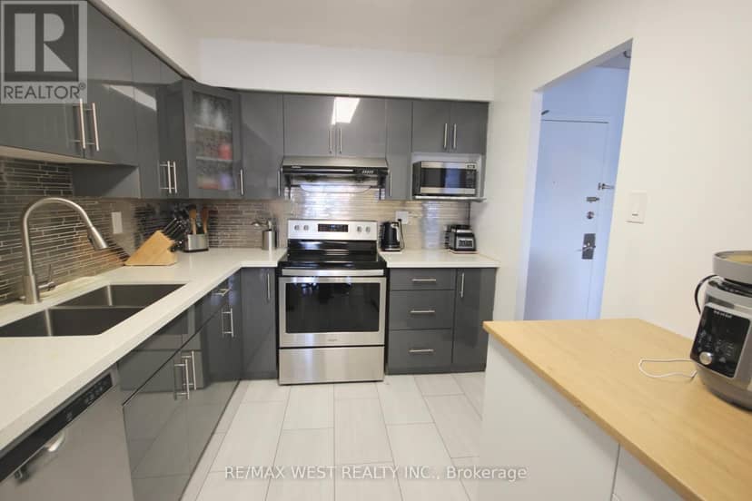 801 - 3380 Eglinton Avenue E — photo 4 of 15