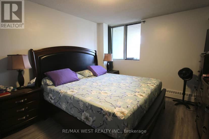 801 - 3380 Eglinton Avenue E — photo 6 of 15