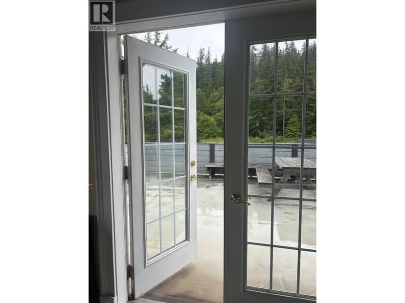 525 BEACH ROAD, Skidegate/Sandspit, photo 6