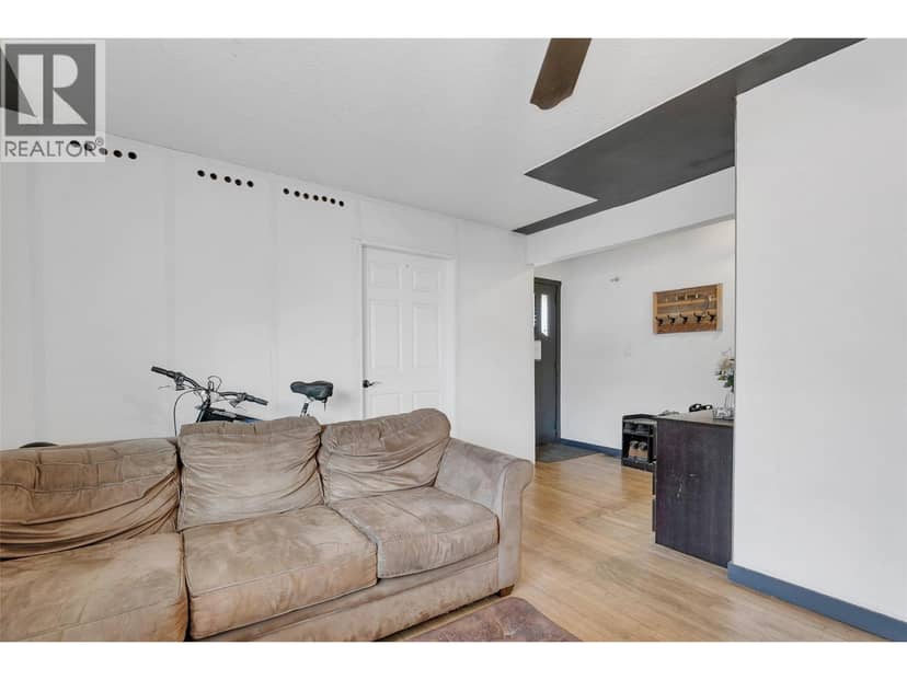 1331 Belaire Avenue, Kelowna, photo 4