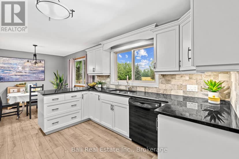 110 Greenwood Road — photo 11 of 40