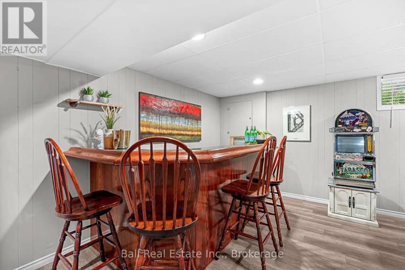 110 Greenwood Road — photo 30 of 40