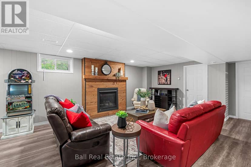110 Greenwood Road — photo 31 of 40