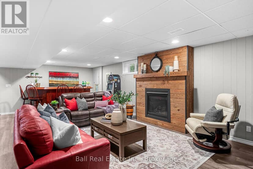 110 Greenwood Road — photo 32 of 40