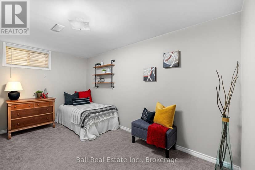 110 Greenwood Road — photo 34 of 40
