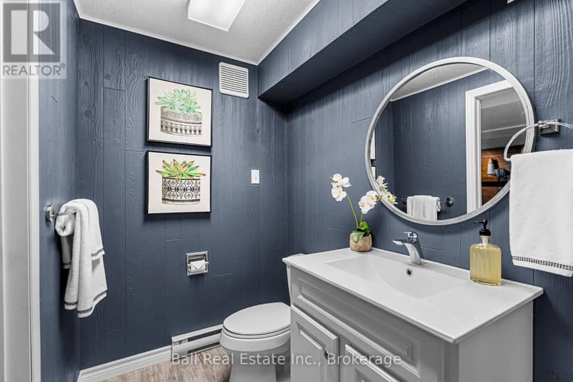110 Greenwood Road — photo 35 of 40