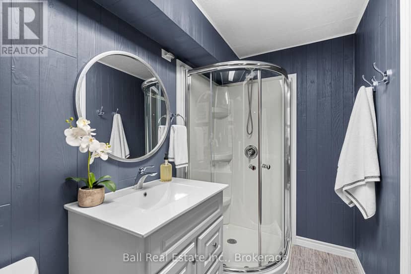 110 Greenwood Road — photo 36 of 40