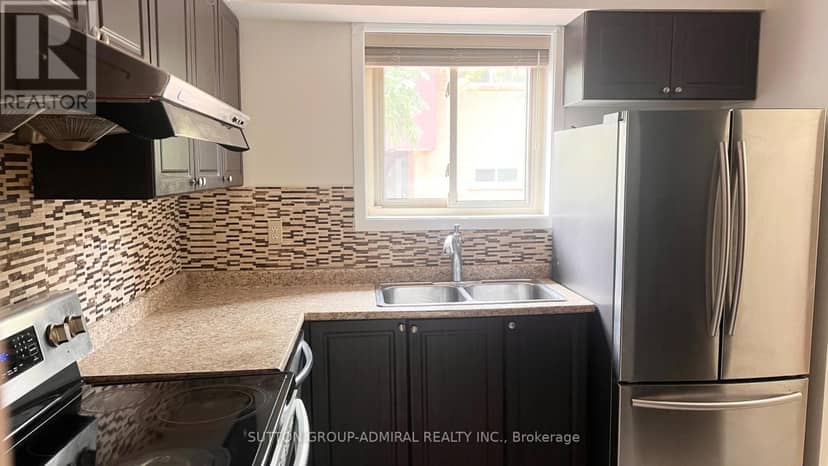 73 - 6 Esterbrooke Avenue — photo 10 of 40