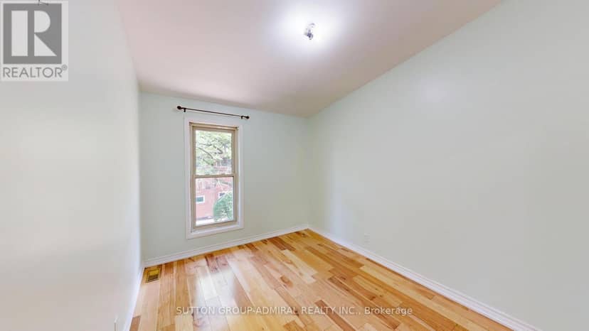 73 - 6 Esterbrooke Avenue — photo 29 of 40
