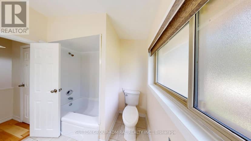 73 - 6 Esterbrooke Avenue — photo 34 of 40