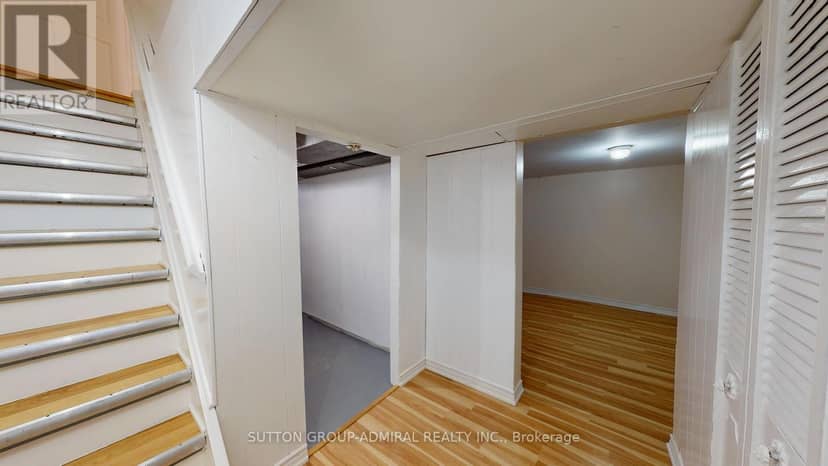 73 - 6 Esterbrooke Avenue — photo 35 of 40
