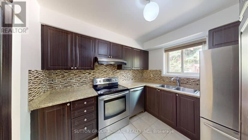 73 - 6 Esterbrooke Avenue — photo 7 of 40