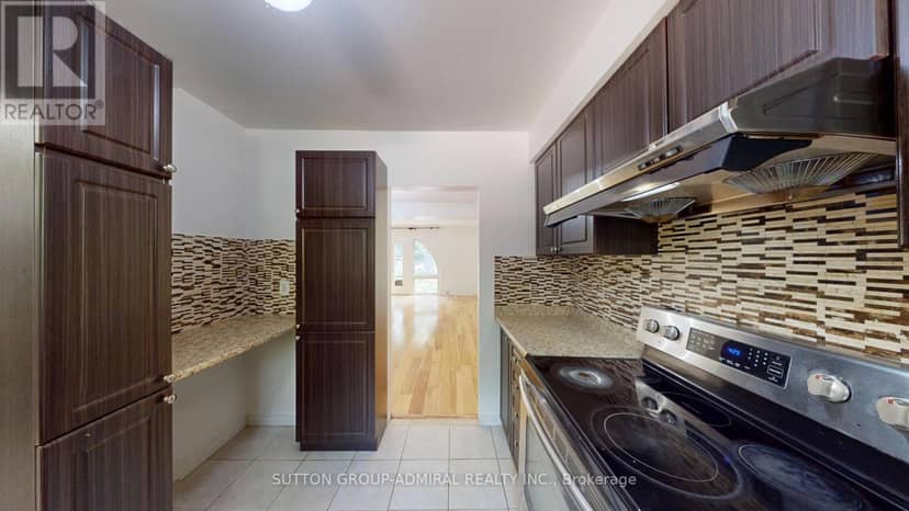73 - 6 Esterbrooke Avenue — photo 9 of 40