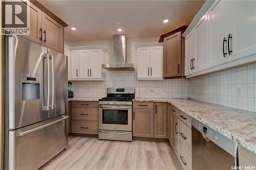 17 Longman DRIVE — photo 11 of 40