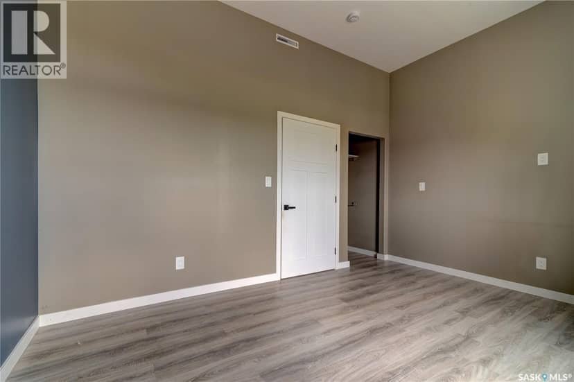 17 Longman DRIVE — photo 23 of 40