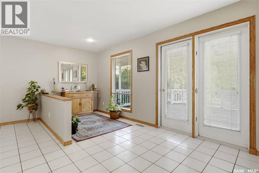 2135 Potts CRESCENT E — photo 22 of 40
