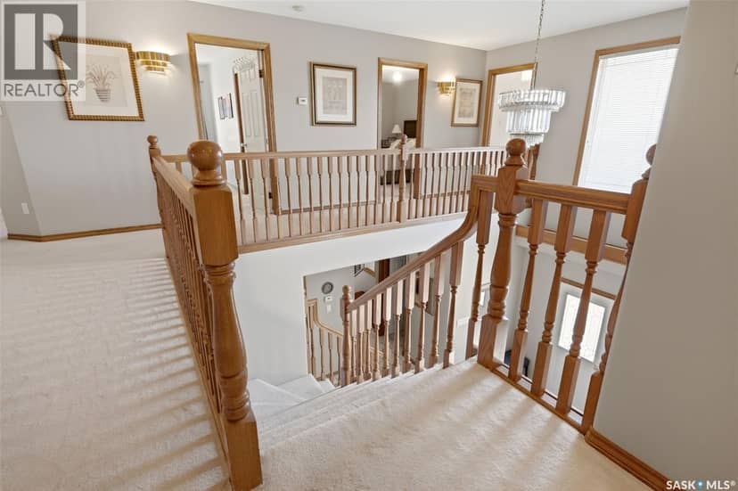 2135 Potts CRESCENT E — photo 26 of 40