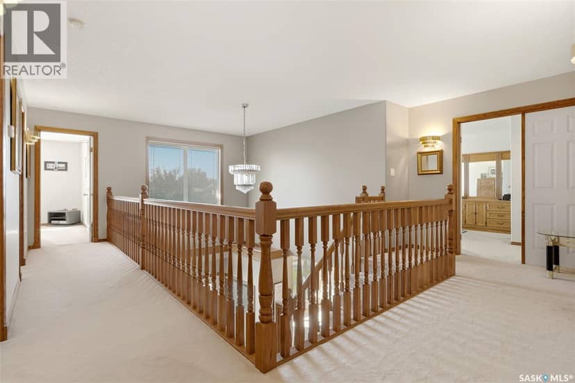 2135 Potts CRESCENT E — photo 27 of 40