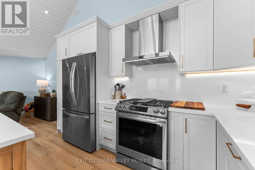 502B Macgregor Bay Trail — photo 15 of 40