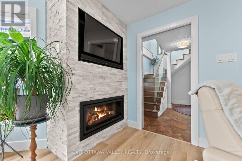 502B Macgregor Bay Trail — photo 9 of 40