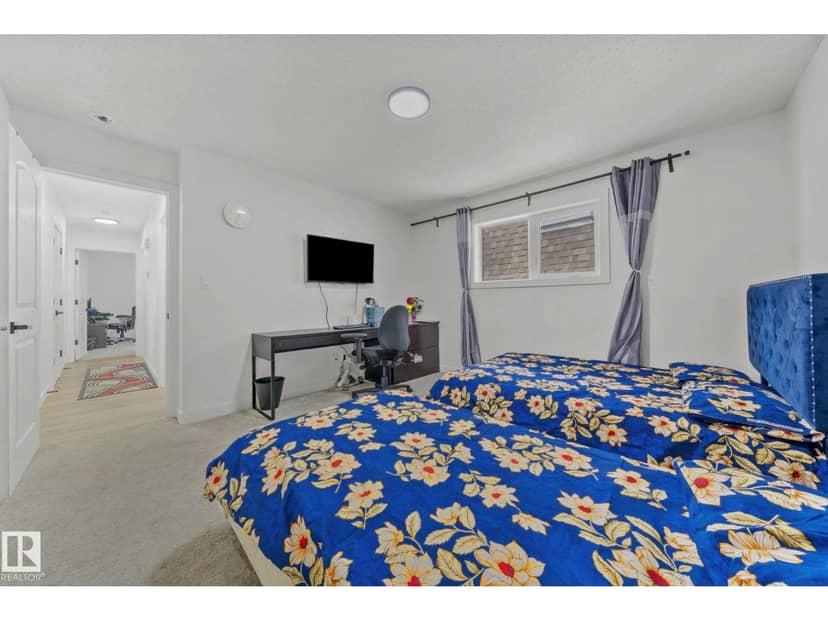4119 18 AV NW — photo 18 of 40
