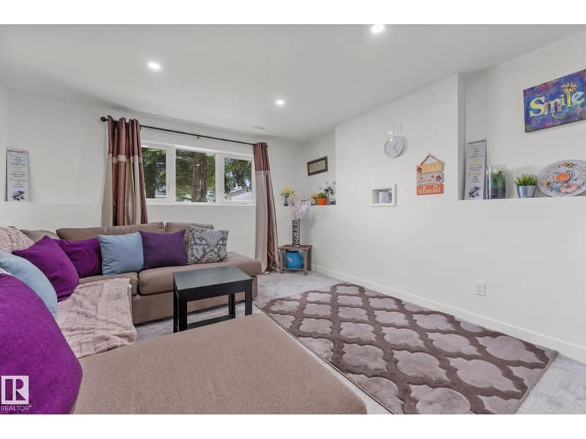 4119 18 AV NW — photo 25 of 40