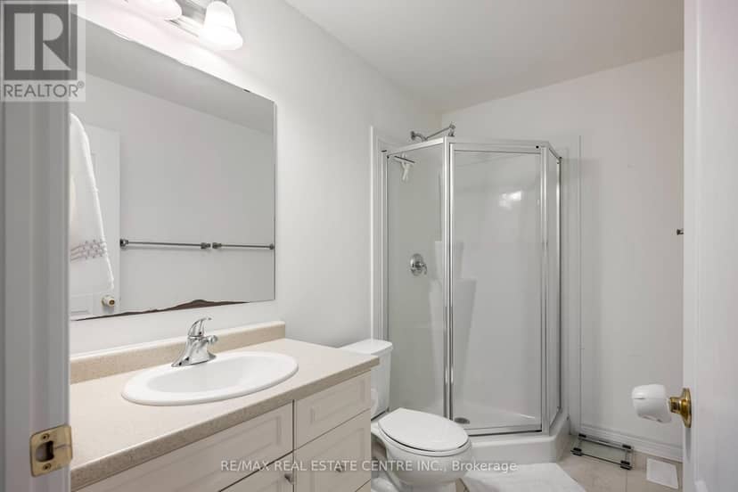 67 - 124 Parkinson Crescent — photo 28 of 39