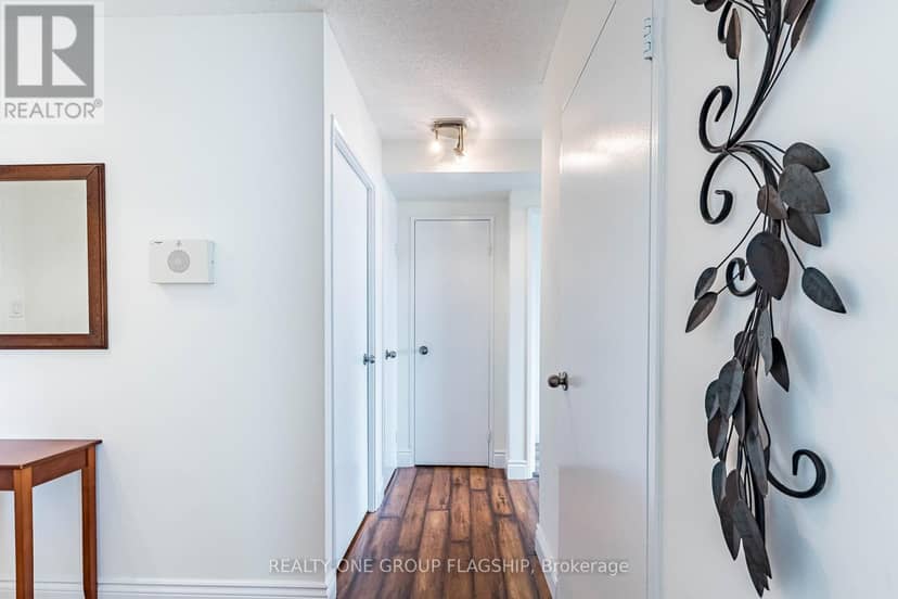 1209 - 50 Elm Drive E — photo 14 of 24