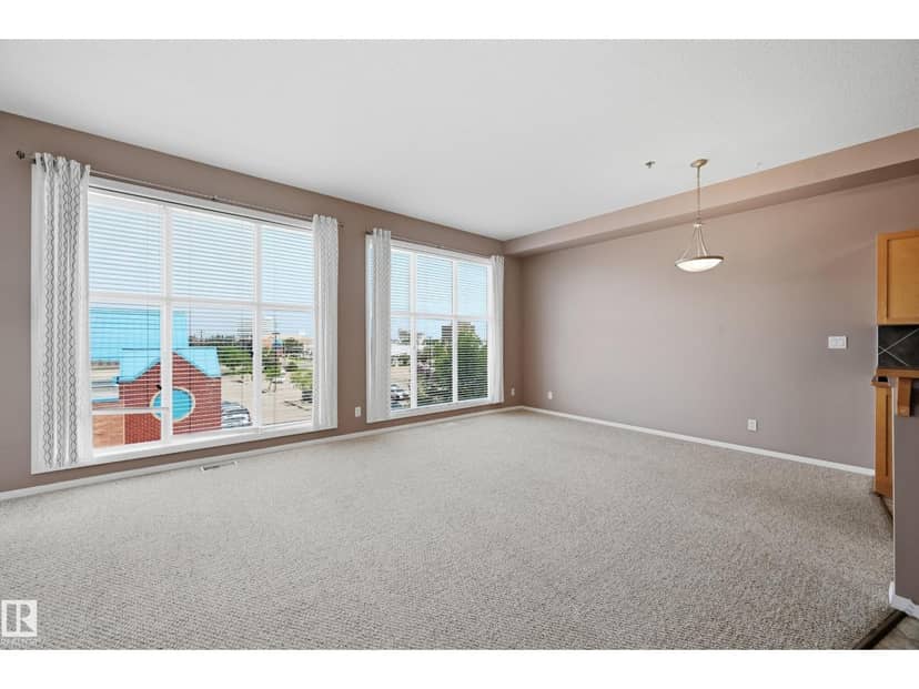 #369 4823 104A ST NW, Edmonton, photo 8