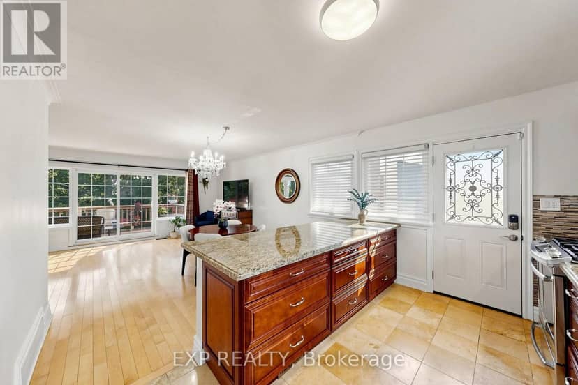 77 Letchworth Crescent — photo 10 of 40