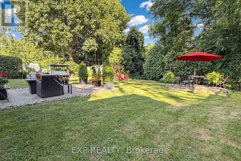 77 Letchworth Crescent — photo 35 of 40