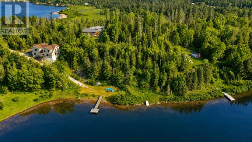 13 Shady Loop Road, Bonne Bay Pond, photo 2
