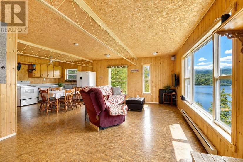 13 Shady Loop Road, Bonne Bay Pond, photo 4