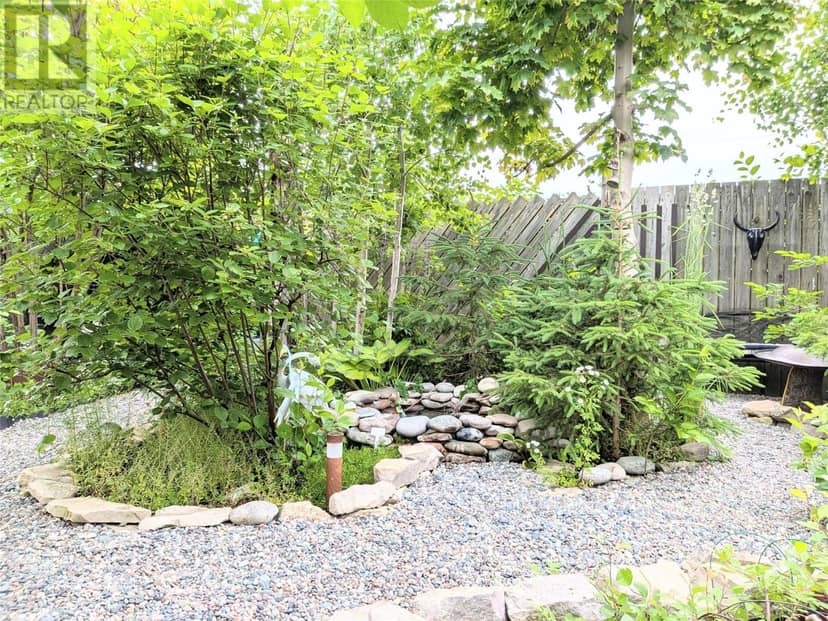 4 Garden Drive — photo 4 of 21