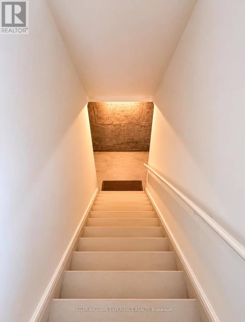 31 Browning Boulevard S — photo 15 of 19