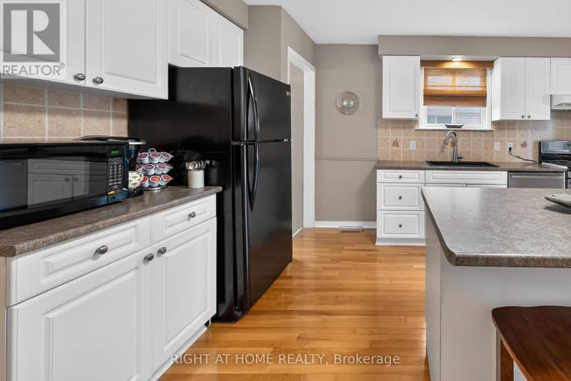 27 Dyer Street — photo 9 of 40