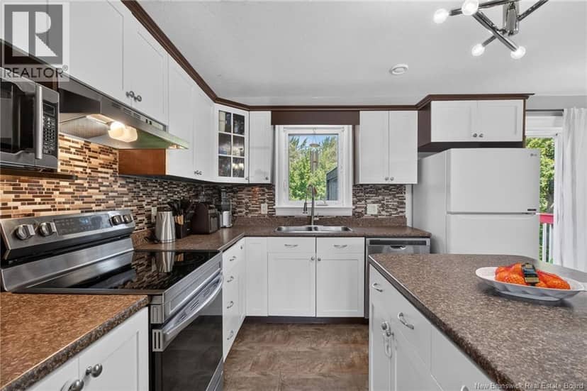 100 Belle Foret Street — photo 13 of 40