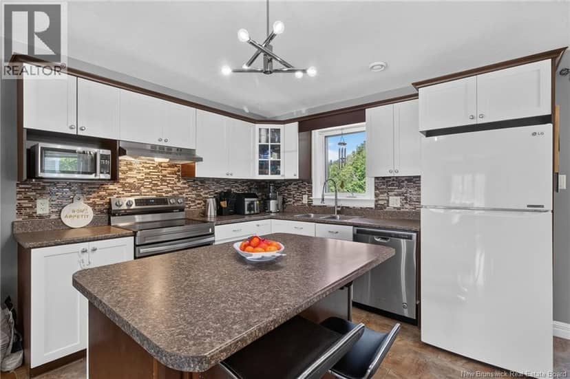 100 Belle Foret Street — photo 14 of 40