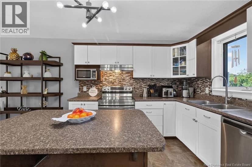 100 Belle Foret Street — photo 15 of 40