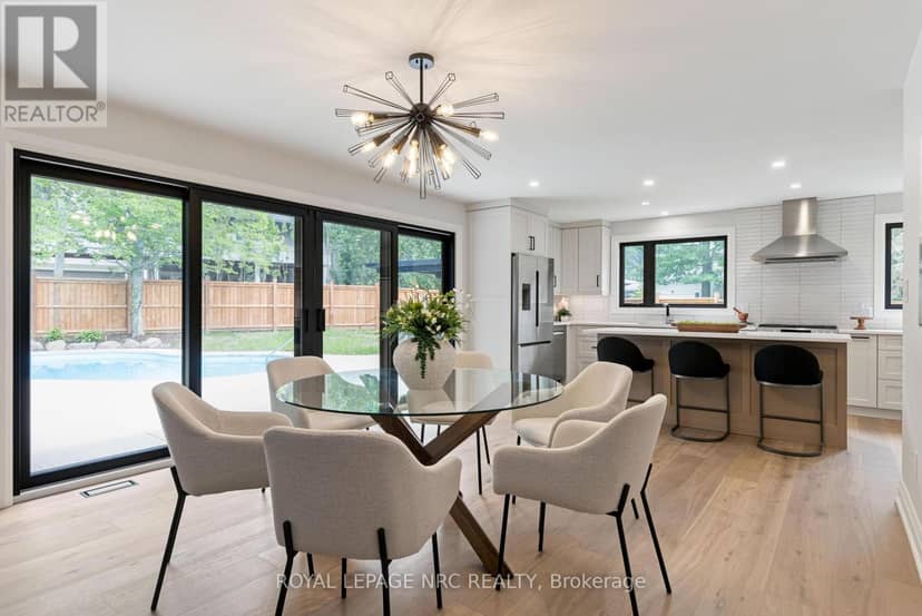 7 Woodington Crescent — photo 12 of 40