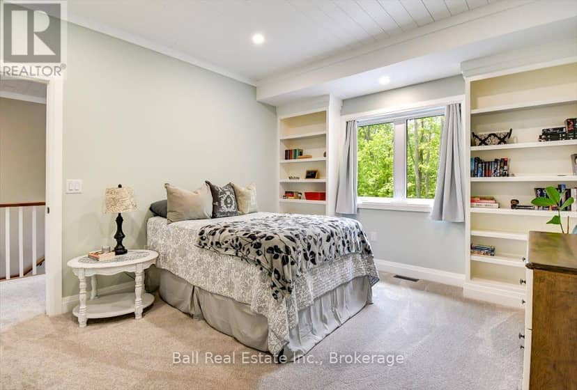 18 Six Foot Bay Road — photo 15 of 40