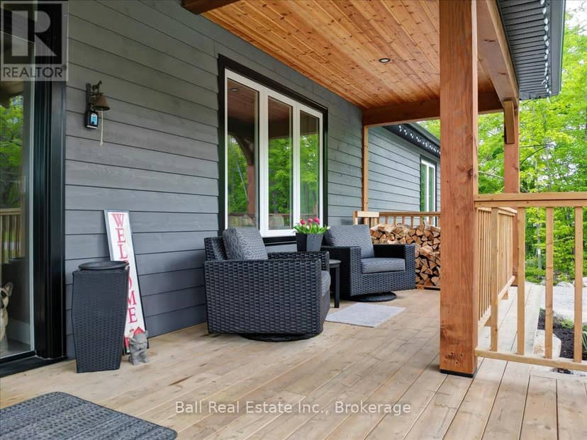 18 Six Foot Bay Road — photo 36 of 40