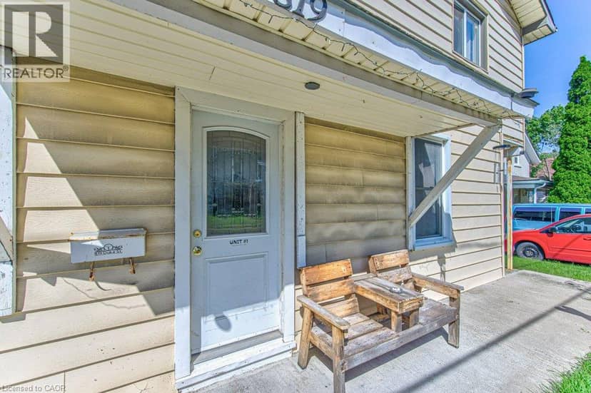 819 DUKE Street, Cambridge, photo 4