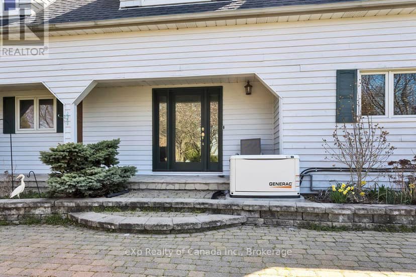 1000 59 Highway — photo 12 of 40