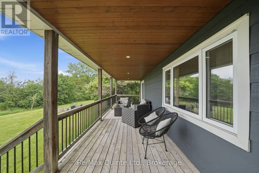 6 Grays Lane, Prince Edward County, photo 7